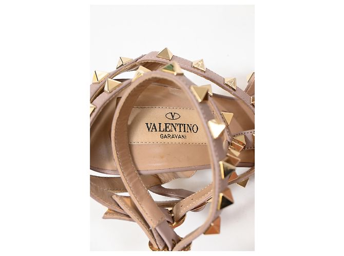 Zapatos Caged Rockstud Valentino Garavani en cuero rosa - vista 14