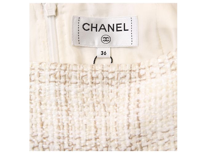 Timeless Falda Mini A-Line de Chanel en tweed de algodón beige y rojo - vista 4