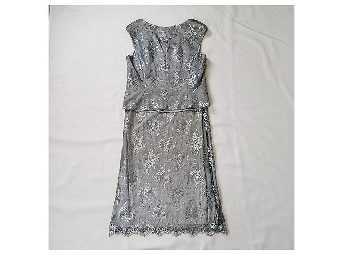 Vestito in seta e pizzo elegante grigio perla Escada 1990s Argento - vista 9
