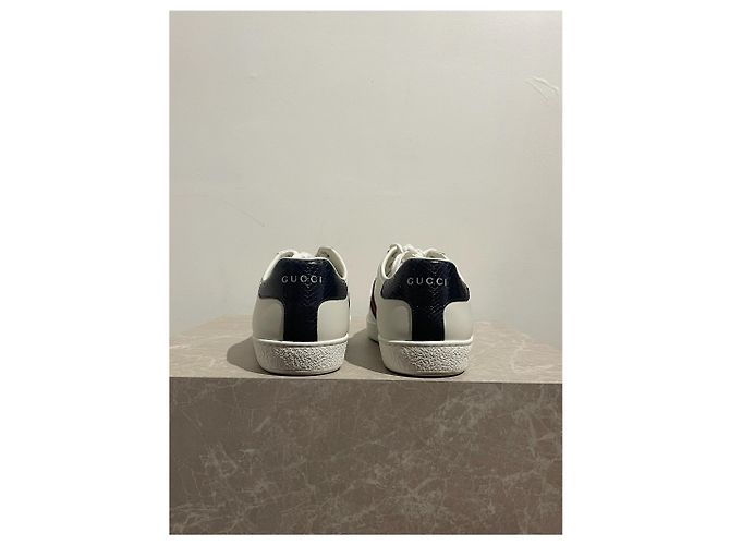Sneakers GUCCI T.EU 39 Pelle Bianco - vista 3