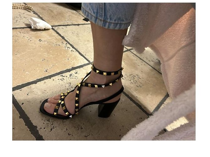 Valentino Garavani Sandali in pelle Rockstud Nero - vista 2