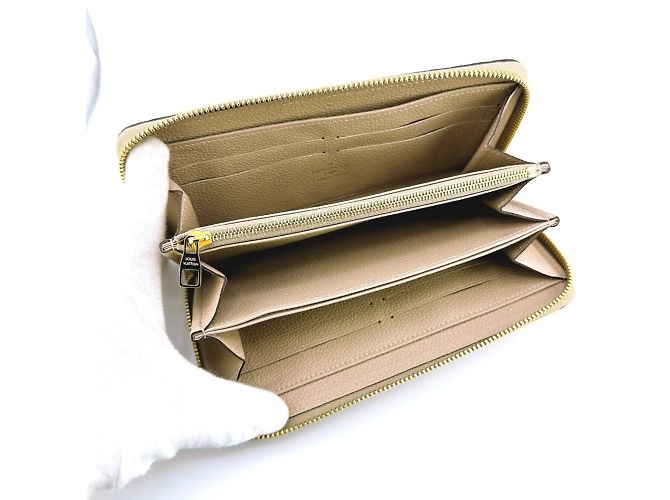 Cartera Larga Louis Vuitton en Duna Beige - vista 10