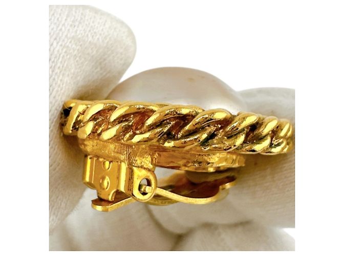 Orecchini a clip dorati Chanel con perle finte D'oro - vista 8