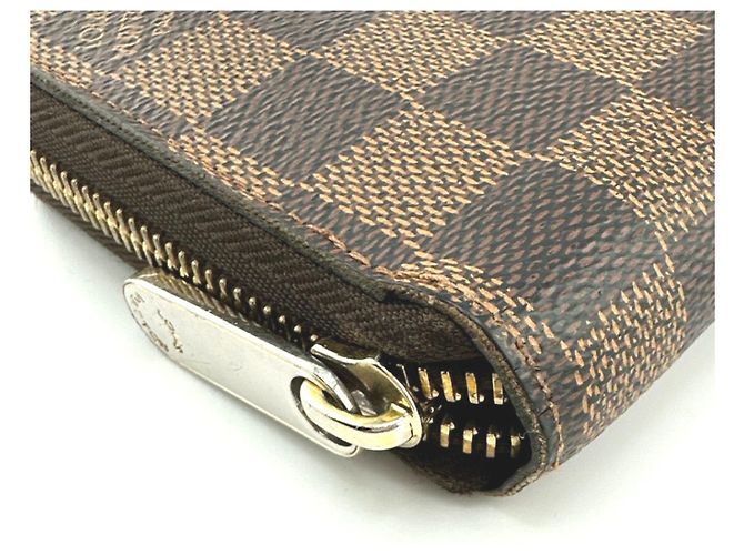 Louis Vuitton Langer Geldbeutel aus Damier-Canvas Braun Damier ebene - Ansicht 11