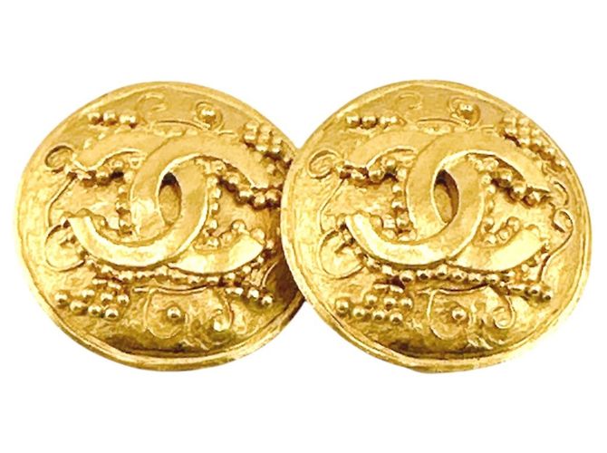 Boucles d'oreilles clip en or Chanel Doré - vue 2