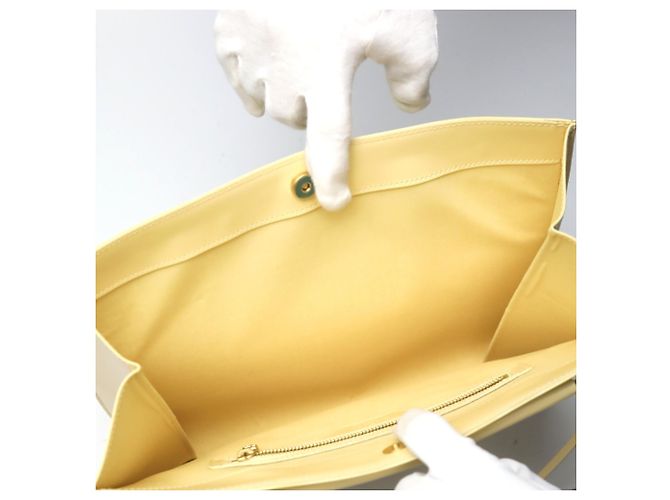 Borsa a spalla in pelle Epi Louis Vuitton Giallo - vista 16
