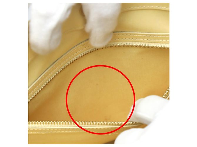 Borsa a spalla in pelle Epi Louis Vuitton Giallo - vista 17