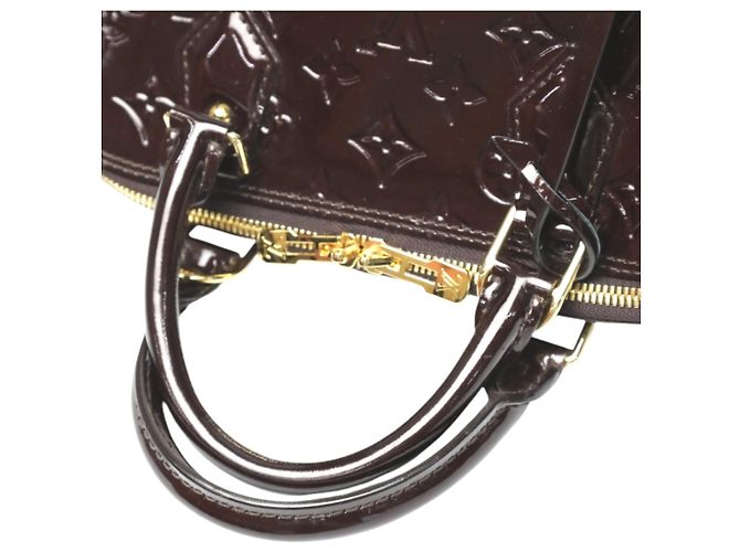 Borsa Louis Vuitton Vernis Alma PM Rosso Bordò - vista 15