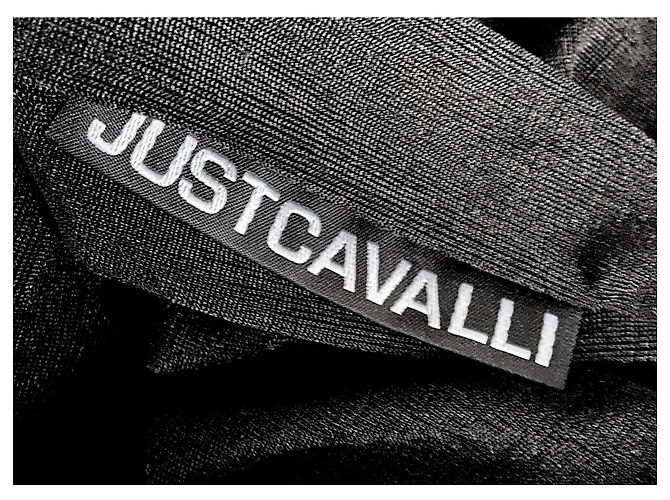 Schwarzes drapiertes Kleid mit Just Cavalli-Tagdetail - Ansicht 7