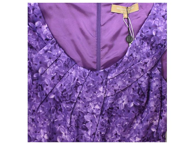 Michael Kors Kleid mit floralem Druck aus lila Rayon - Ansicht 5