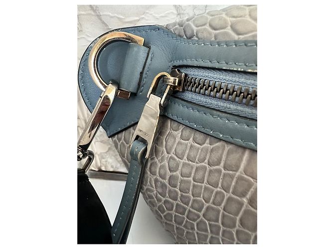 Marsupio Jimmy Choo in pelle blu chiaro e nero effetto coccodrillo - vista 3