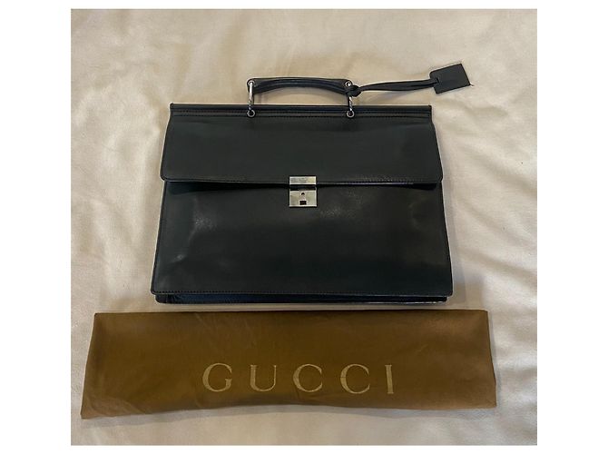 Marmont Borsa a tracolla Gucci in pelle nera da uomo Nero - vista 2