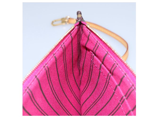 LOUIS VUITTON Monogram Neverfull MM Pouch Accessory Pouch LV Auth 113794 - view 21