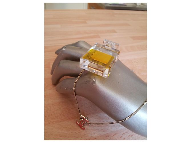 Collana Chanel No.5 in metallo con pendente CC Multicolore - vista 10