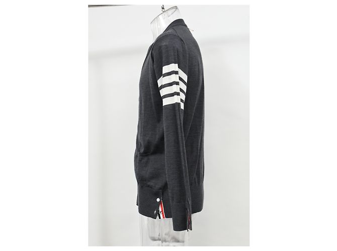 Grau Cashmere Cardigan mit Knöpfen von Thom Browne - Ansicht 7