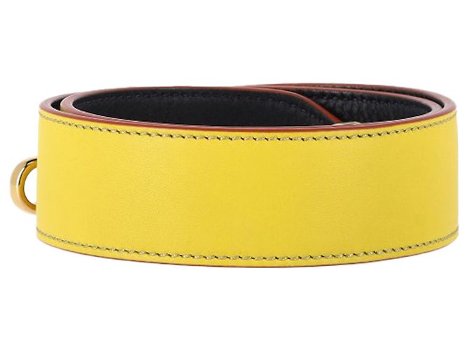 Fendi Vitello Dolce Cinturino Bi-Color in Pelle Gialla Giallo - vista 3