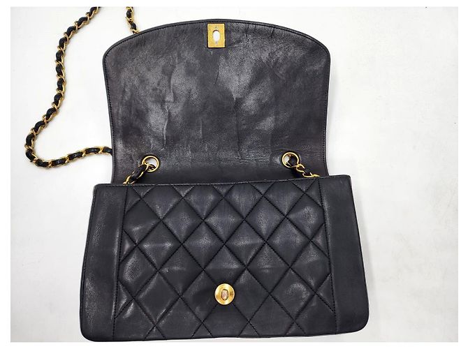Chanel Vintage Diana Umhängetasche Schwarz - Ansicht 13