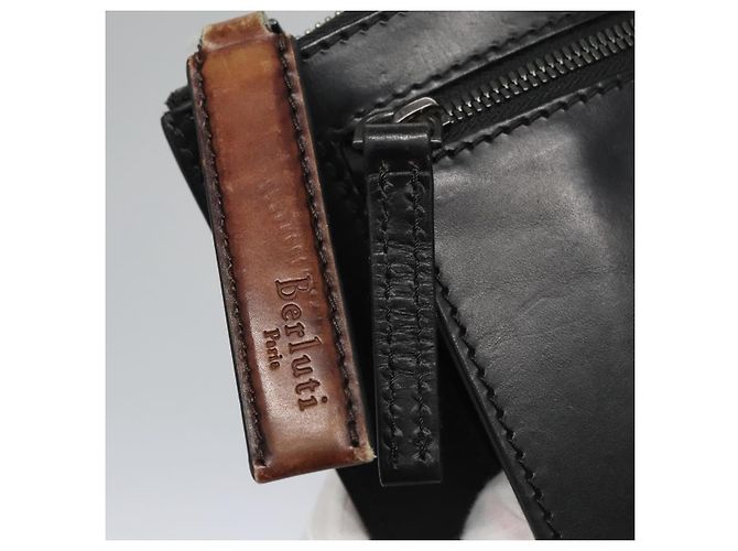 Borsa a mano Berluti in pelle nera Auth bs22062 Nero - vista 9