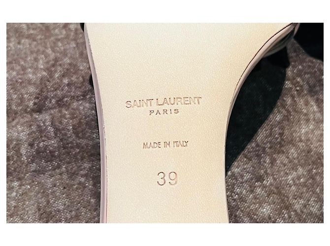 Saint Laurent Sandalo stiletto in pelle verniciata 'Jane' Beige - vista 7