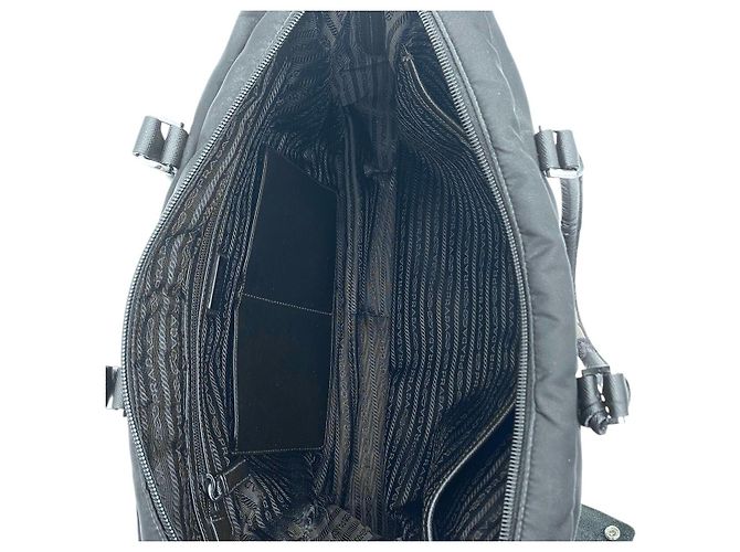 Borsa Boston in nylon nero con logo Prada - vista 4