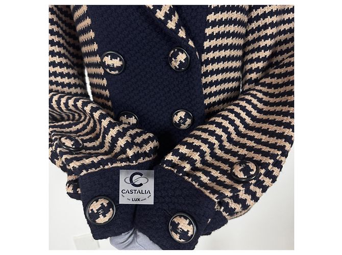 Chanel Beige Hahnentritt Tweedjacke mit CC-Buttons - Ansicht 8