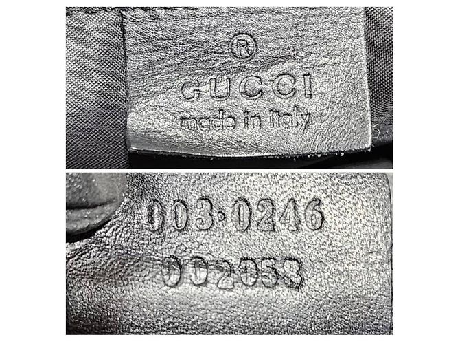 Schwarzer Nylon-Rucksack mit Vintage-Lederbesatz von Gucci - Ansicht 6