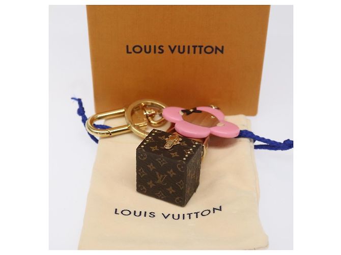 LOUIS VUITTON Charm in metallo Vivienne Monogram LV Auth 114611A Monogramma - vista 8