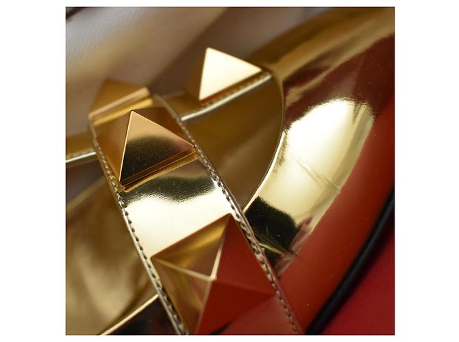 Sandali Valentino Garavani Roman Stud in pelle oro D'oro - vista 3