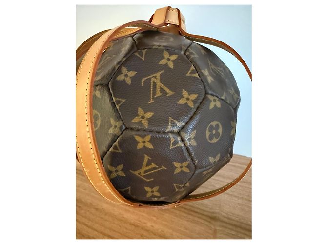 Louis Vuitton Ballon Édition limitée Coupe du Monde 98 Marron foncé - vue 9