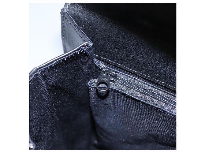 Sac à main GIVENCHY en cuir noir et or Auth yk17377 Doré - vue 20