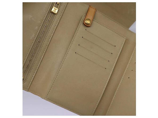 LOUIS VUITTON Portafoglio Walker Monogram Vernis Beige M91074 LV Auth bs22182 - vista 17