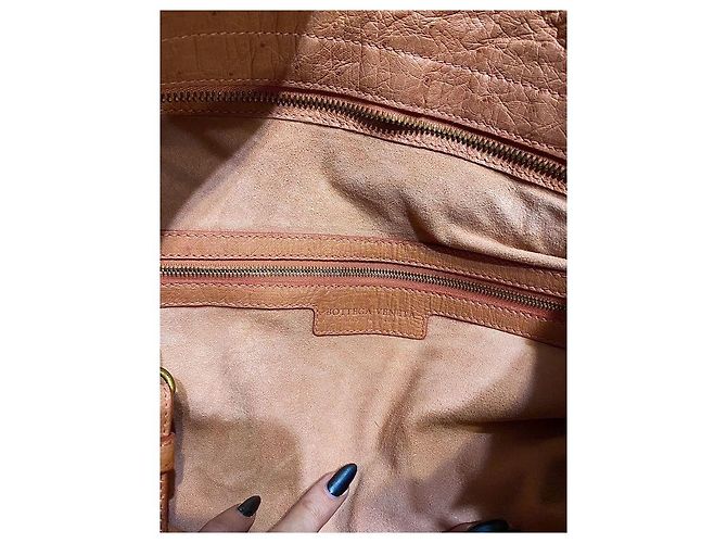 Borsa da viaggio Bottega Veneta in pelle di struzzo rosa - vista 5