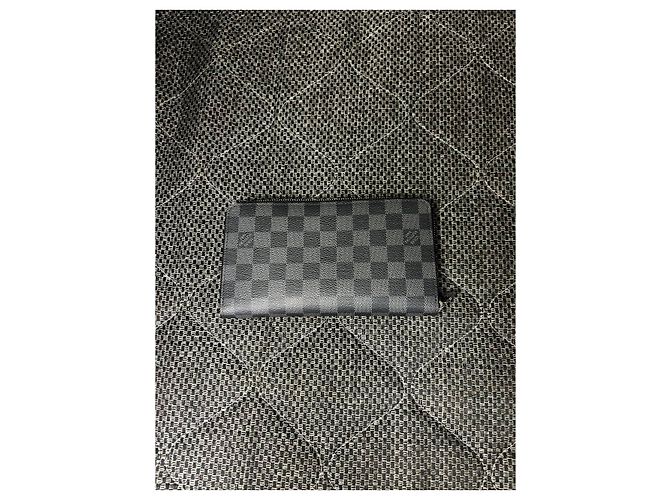 Louis Vuitton Black Leather Wallet - vista 2
