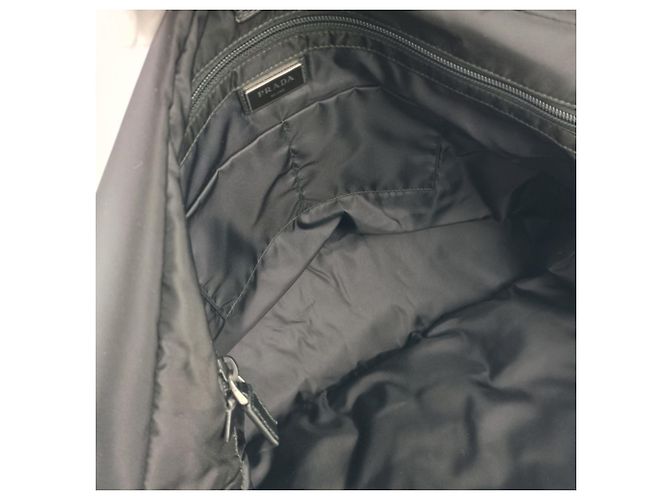Borsa a tracolla in nylon nero e pelle Prada - vista 7