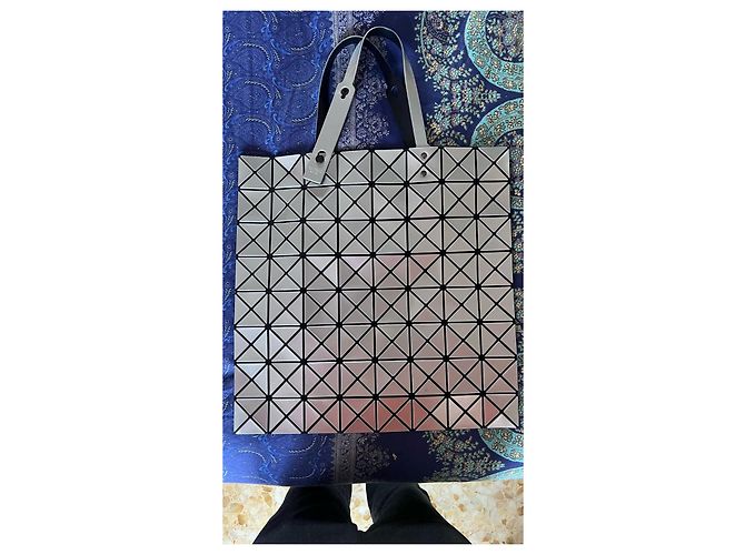 Issey Miyake Bao Bao Handtasche Silber Polyester - Ansicht 2