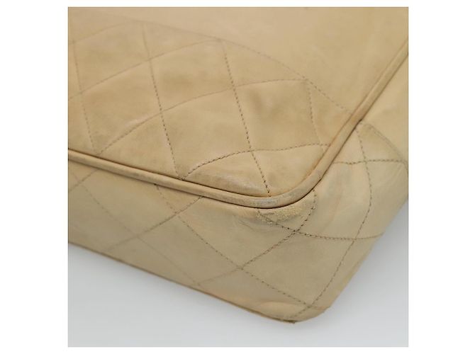 CHANEL Borsa a Spalla Matelassé con Catena in Pelle di Agnello Beige CC Auth bs22414 - vista 12