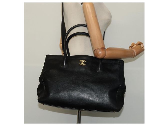 Executive CHANEL Borsa Tote Esecutiva Borsa in Pelle Caviar Nera Oro CC Auth bs22257 Nero D'oro - vista 26