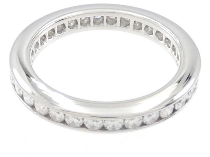Runder Kanalset-Ring von Harry Winston - Ansicht 2