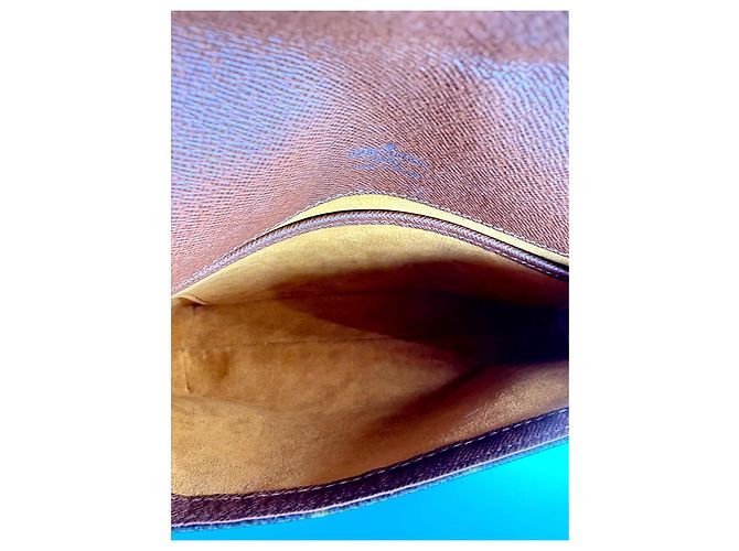 Louis Vuitton Musette Tango Borsa a mano marrone in pelle - vista 3