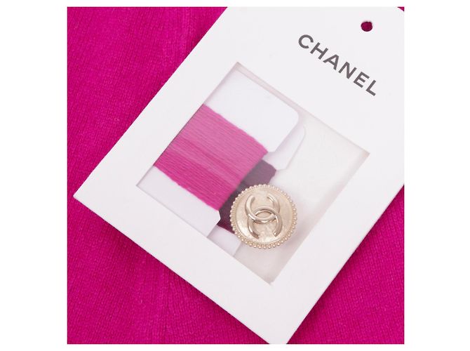 CHANEL - Fuchsia Cashmere Shorts von Chanel (Größe 38) Pink - Ansicht 5