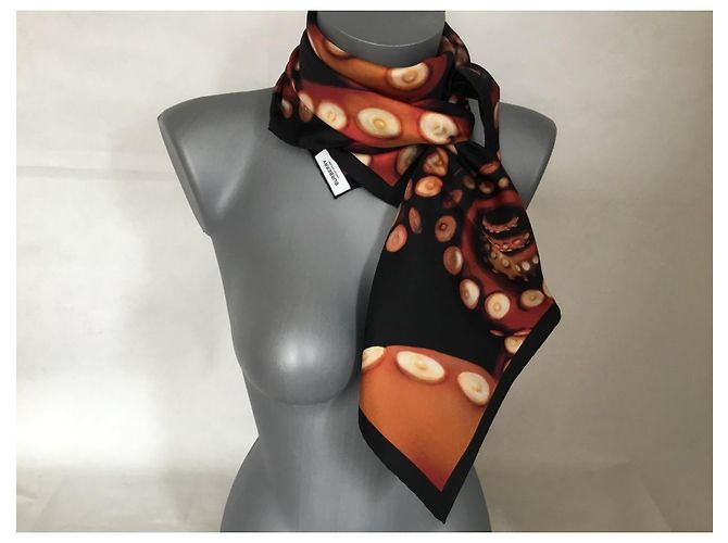 Sciarpa di seta Burberry motivo polpo 90cm Multicolore - vista 5