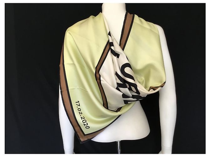 Sciarpa di seta multicolore Burberry 90cm x 90cm - vista 11