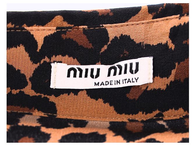 Camisa de seda marrón con estampado de leopardo Miu Miu - vista 9