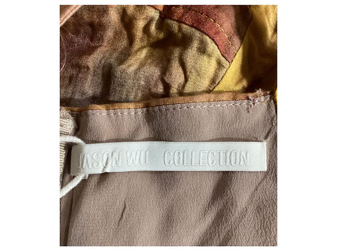 Top corto de algodón amarillo tie-dye con memoria arrugada de la colección Jason Wu Camello - vista 11