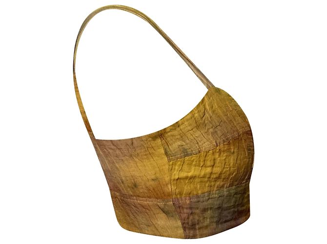 Top corto de algodón amarillo tie-dye con memoria arrugada de la colección Jason Wu Camello - vista 2