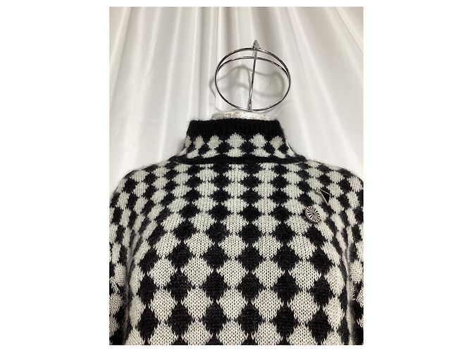 Schwarzer Wollpullover mit Diamantmuster von Saint Laurent - Ansicht 6