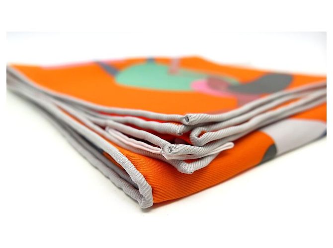 Hermès NUOVO FULARD HERMES OMAGGIO A GENE KELLY 70 CM SETA ARANCIONE - vista 11