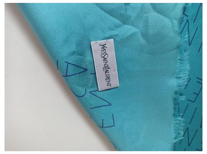 Sciarpa Yves Saint Laurent in seta blu con fiori - vista 10