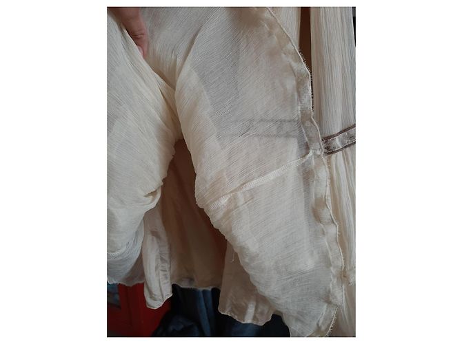 Autre Marque Abito Kalebob in seta beige con ricami floreali e pizzo - vista 6