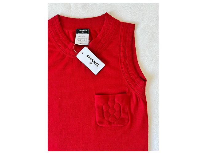 Top Chanel de Cachemira Rojo con Camelia Bordada Roja - vista 6